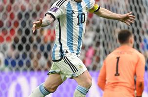 Messi comemora após marcar para a Argentina (Foto: Reprodução Twitter/ FIFA)