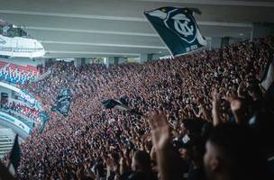Remo passa por cima do Corinthians... (Foto: GE PARÁ)