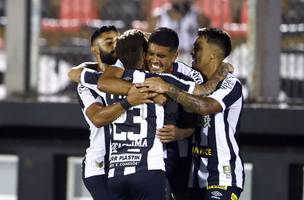 Vitória não esconde problemas do Santos, e torcedor tem motivos para se preocupar (Foto: GE SP)