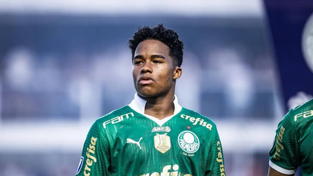 Endrick faz postagem em tom de despedida ao Palmeiras: 'Obrigado por tudo'