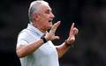 Tite em acao durante treino do Botafogo, no CT Lonier (Foto: Vitor Silva / Botafogo