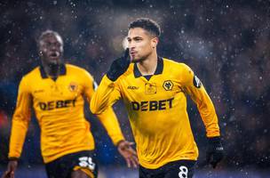 Joao Gomes comemora gol pelo Wolves (Foto: Reproducao X)