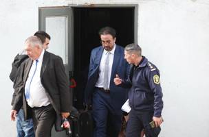 Medico Leopoldo Luque, acusado de negligencia na morte de Maradona, chega para depor (Foto: Reproducao /  AFP)