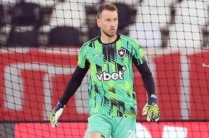 Neto voltara ao grupo do Botafogo para ser reavaliado a pedido de novo treinador (Foto: Vitor Silva/BFR)