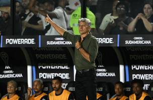 Renato Gaucho no jogo entre Vasco e Audax Italiano (Foto: Mauro Pimentel / AFP)