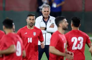 Seleção do Irã (Foto: FADEL SENNA / AFP)