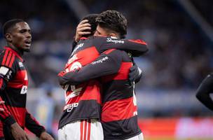 O primeiro tempo foi movimentado, com o Flamengo assumindo o controle das acoes desde o inicio. (Foto: MAXI FRANZOI/AGIF - AGENCIA DE FOTOGRAFIA/AGIF - AGENCIA DE FOTOGRAFIA)