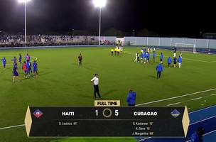 Com a presenca de apenas mil pessoas, Curacao goleou adversario do Brasil nas eliminatorias da Concaf (Foto: Reproducao/Youtube)