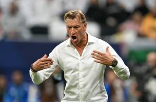 Herve Renard e o novo reinado da Tunisia (Foto: MAHMUD HAMS / AFP)
